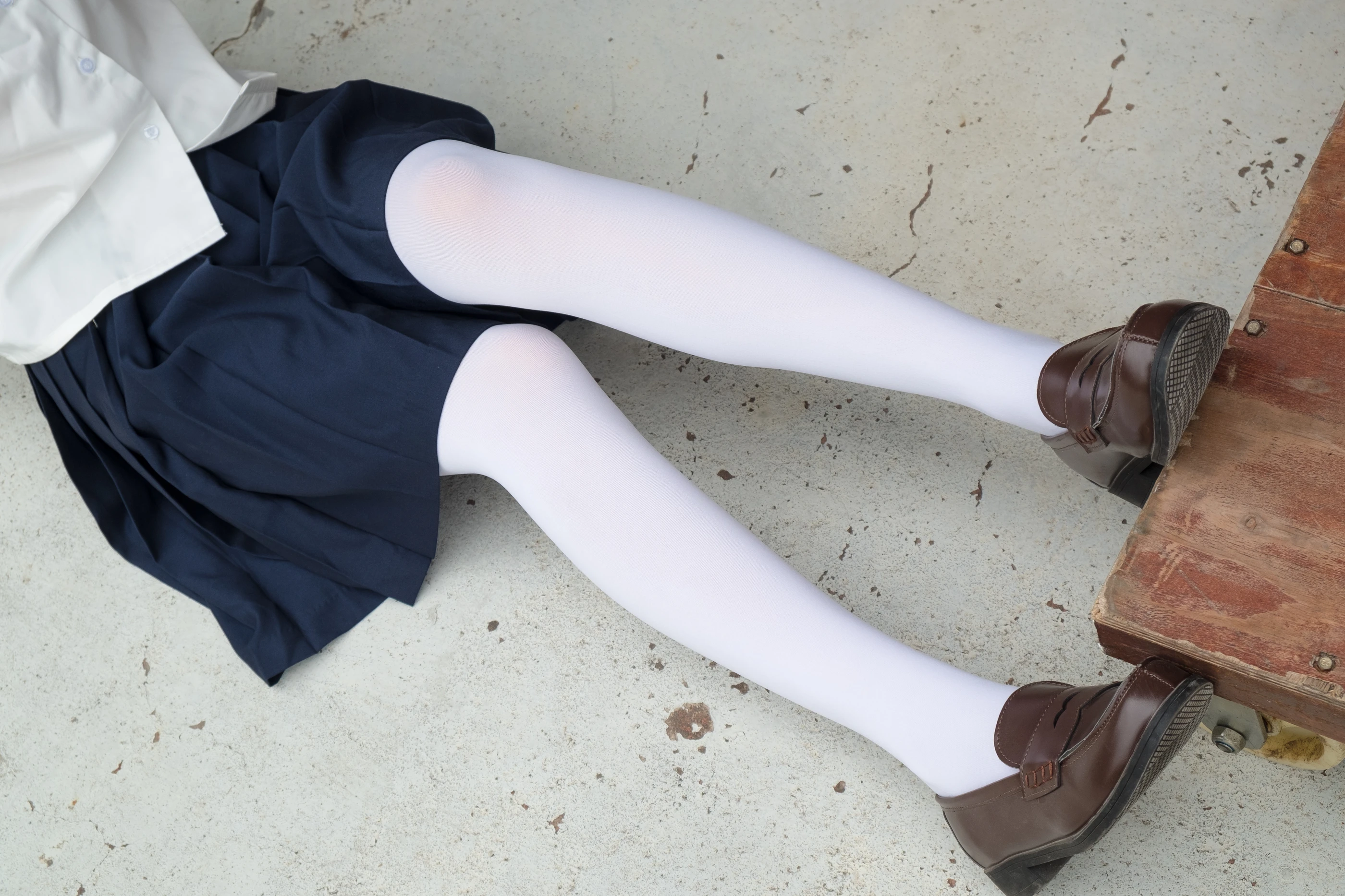 森萝财团 R15-034 [102P]插图2